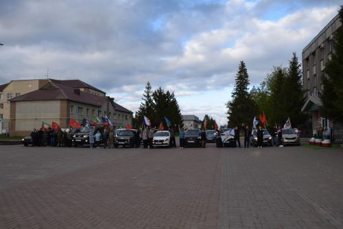 Нурлатцы провели автопробег в честь 80-летия Победы