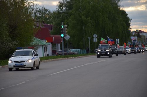 Нурлатцы провели автопробег в честь 80-летия Победы