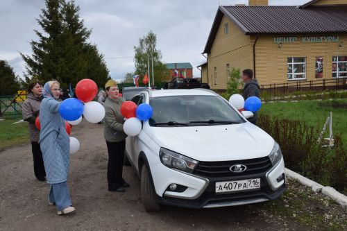 Нурлатцы провели автопробег в честь 80-летия Победы