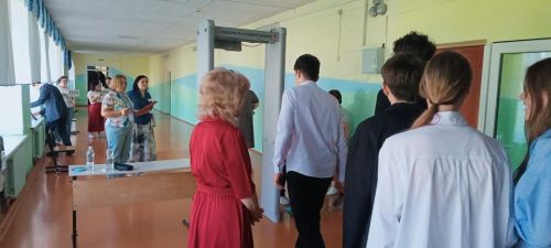 225 нурлатских выпускников сдают ЕГЭ по русскому языку
