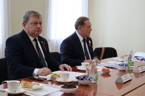 Айдар Метшин встретился с участниками СВО в Нурлате в преддверии Дня Победы