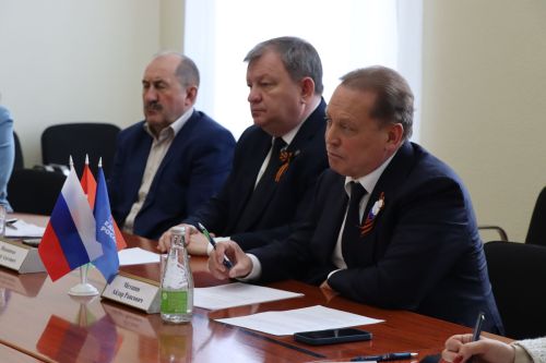 Депутат Госдумы Айдар Метшин провел личный прием граждан в Нурлате