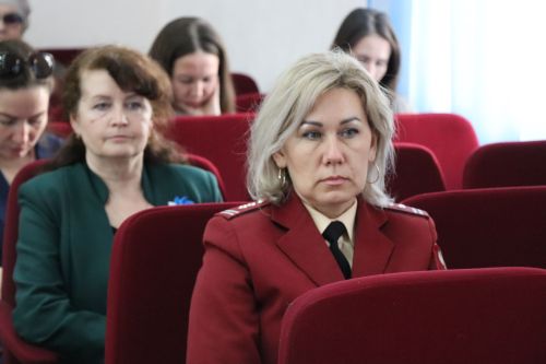 В Нурлате Айдар Метшин принял участие в акции «Красная гвоздика»