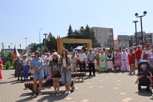 В День России юные нурлатцы получили свой первый паспорт