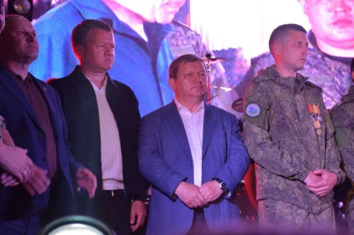 В Нурлате Фирдус Тямаев дал большой благотворительный концерт (+фоторепортаж)