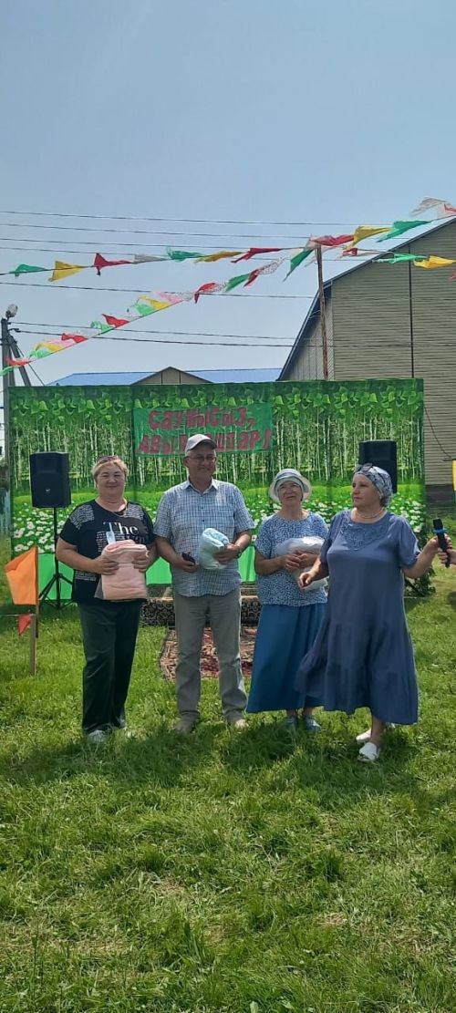 Яркий День села в Бикулово: парад тракторов, юбиляры и веселье