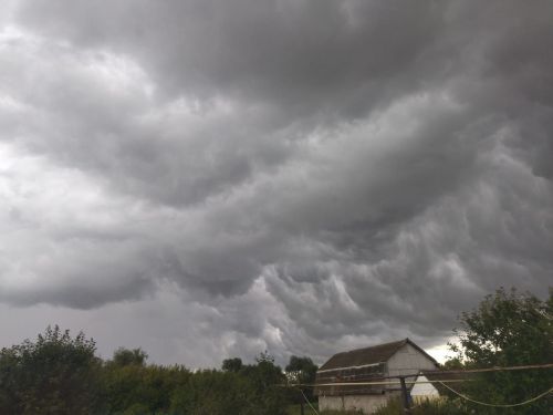 Град, грозы с сильным ветром ожидаются в Татарстане