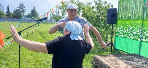 Яркий День села в Бикулово: парад тракторов, юбиляры и веселье