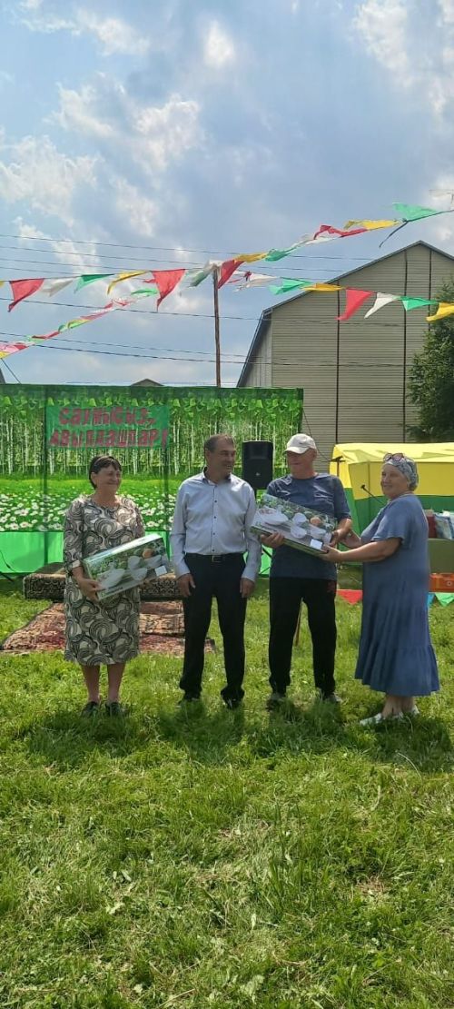 Яркий День села в Бикулово: парад тракторов, юбиляры и веселье