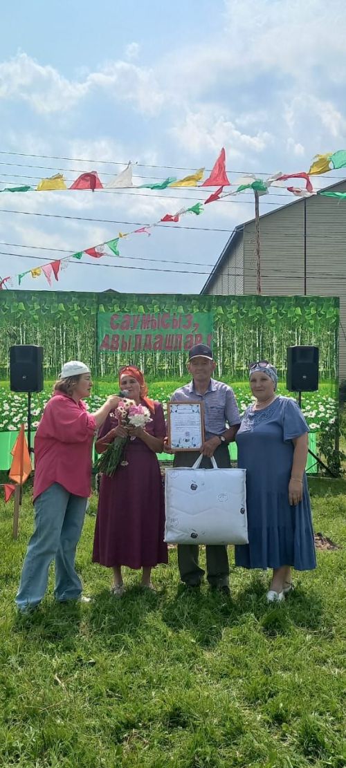 Яркий День села в Бикулово: парад тракторов, юбиляры и веселье