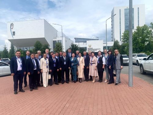 Делегация Нурлатского района приняла участие в республиканской встрече «Единой России» в Казани