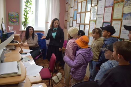 Каникулы с пользой: ученики Среднекамышлинской школы посетили «Нурлат-информ»
