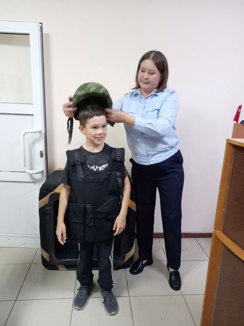 Нурлатские школьники узнали о безопасности в музее полиции