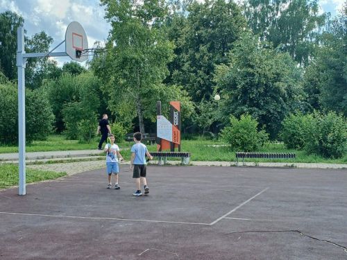 Глава Нурлатского района проверил общественные пространства и призвал жителей к порядку
