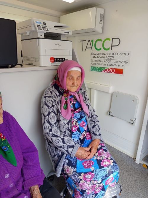 Мобильная поликлиника приехала в село Бурметьево