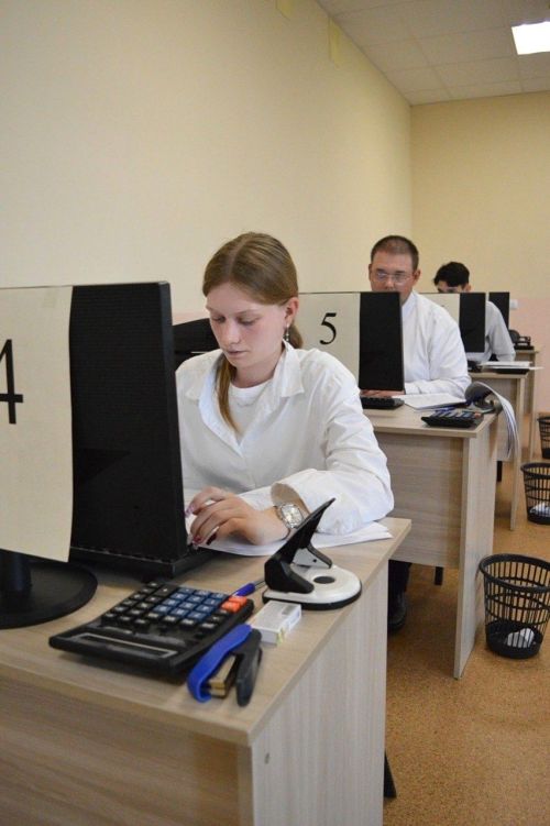 Нурлатские выпускники техникума начали сдачу демонстрационных экзаменов