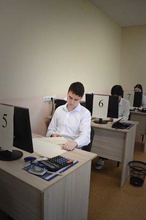 Нурлатские выпускники техникума начали сдачу демонстрационных экзаменов