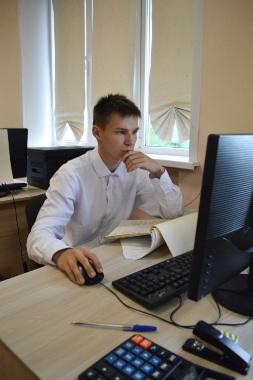 Нурлатские выпускники техникума начали сдачу демонстрационных экзаменов
