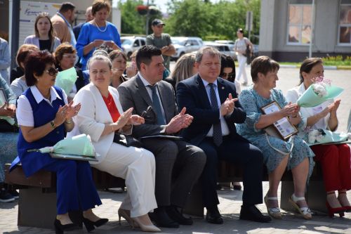 В преддверии Дня социального работника в Нурлате прошло праздничное мероприятие