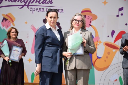 В преддверии Дня социального работника в Нурлате прошло праздничное мероприятие