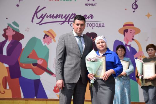 В преддверии Дня социального работника в Нурлате прошло праздничное мероприятие
