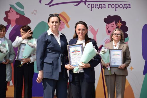 В преддверии Дня социального работника в Нурлате прошло праздничное мероприятие