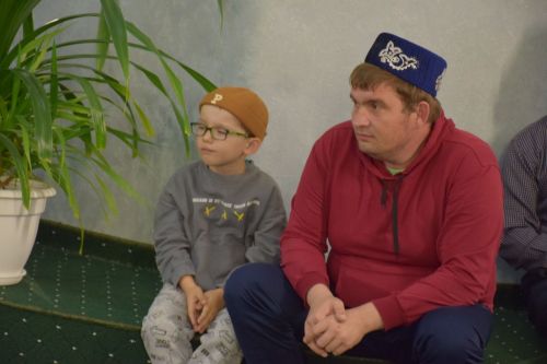 Нурлатцы отмечают Курбан-байрам: в мечетях района прошли праздничные богослужения