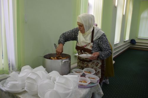 Нурлатцы отмечают Курбан-байрам: в мечетях района прошли праздничные богослужения