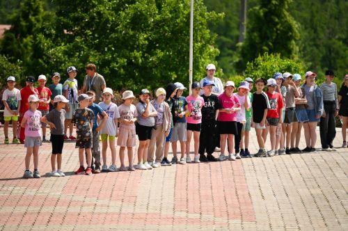 Детский лагерь «Вишнёвая Поляна» встречает героев: день с пожарными ПЧ-73