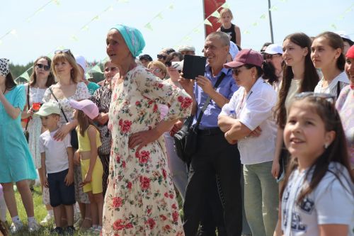 Яркий, шумный, незабываемый: Нурлат с размахом отпраздновал Сабантуй!