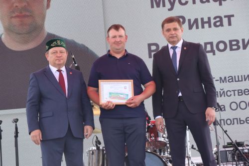 Яркий, шумный, незабываемый: Нурлат с размахом отпраздновал Сабантуй!