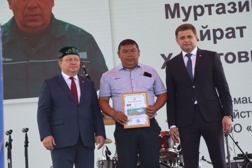 Яркий, шумный, незабываемый: Нурлат с размахом отпраздновал Сабантуй!