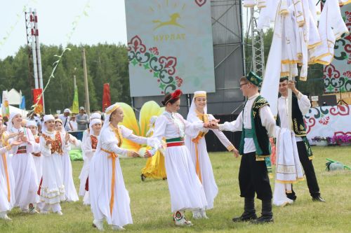 Яркий, шумный, незабываемый: Нурлат с размахом отпраздновал Сабантуй!