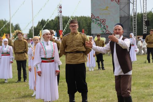 Яркий, шумный, незабываемый: Нурлат с размахом отпраздновал Сабантуй!