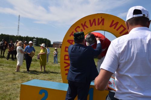 В Нурлате приз «Сельские джигиты» на конно-спортивных соревнованиях завоевал Родимир Кирилов из Чувашской Менчи