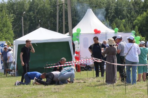 «Тропа мужества» и трофеи СВО: патриотическая площадка фонда «Все для Победы Нурлат» стала центром притяжения на Сабантуе