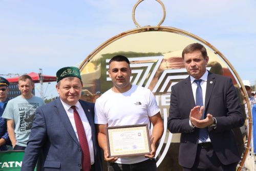 Яркий, шумный, незабываемый: Нурлат с размахом отпраздновал Сабантуй!