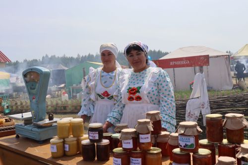 Яркий, шумный, незабываемый: Нурлат с размахом отпраздновал Сабантуй!