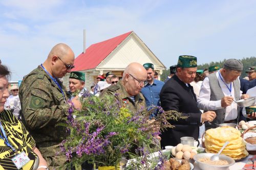 Яркий, шумный, незабываемый: Нурлат с размахом отпраздновал Сабантуй!
