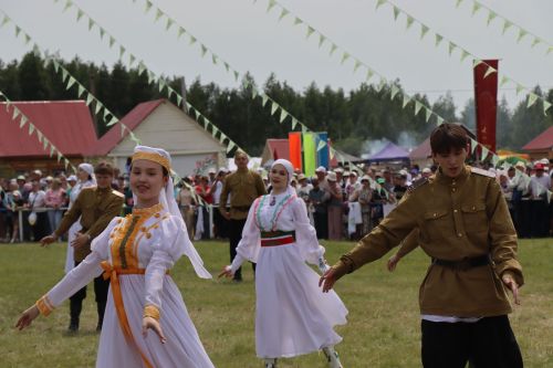Яркий, шумный, незабываемый: Нурлат с размахом отпраздновал Сабантуй!