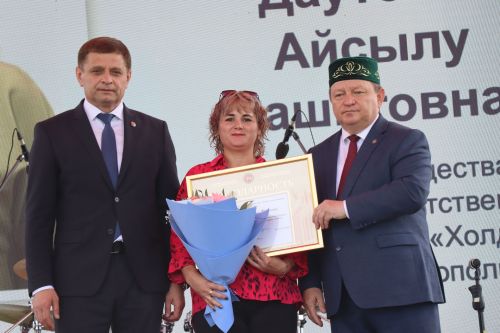 Яркий, шумный, незабываемый: Нурлат с размахом отпраздновал Сабантуй!