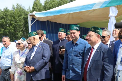 Яркий, шумный, незабываемый: Нурлат с размахом отпраздновал Сабантуй!