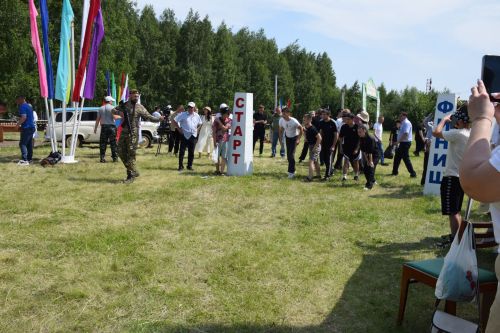 «Тропа мужества» и трофеи СВО: патриотическая площадка фонда «Все для Победы Нурлат» стала центром притяжения на Сабантуе