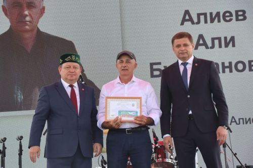 Яркий, шумный, незабываемый: Нурлат с размахом отпраздновал Сабантуй!