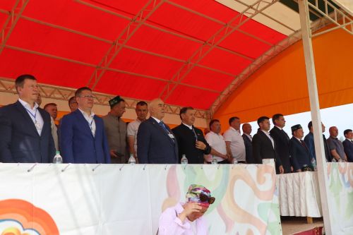 Яркий, шумный, незабываемый: Нурлат с размахом отпраздновал Сабантуй!