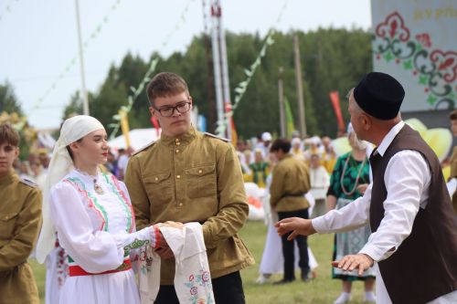 Яркий, шумный, незабываемый: Нурлат с размахом отпраздновал Сабантуй!