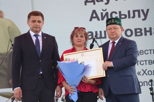 Яркий, шумный, незабываемый: Нурлат с размахом отпраздновал Сабантуй!