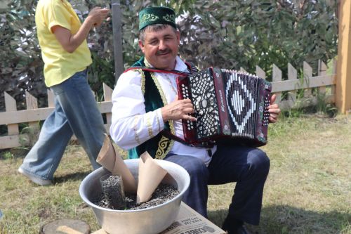 Яркий, шумный, незабываемый: Нурлат с размахом отпраздновал Сабантуй!