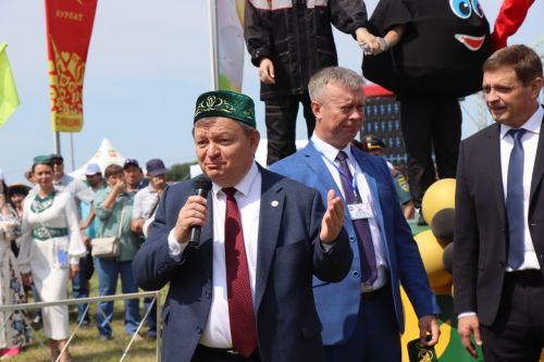 Яркий, шумный, незабываемый: Нурлат с размахом отпраздновал Сабантуй!