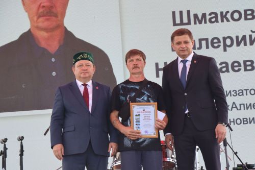 Яркий, шумный, незабываемый: Нурлат с размахом отпраздновал Сабантуй!